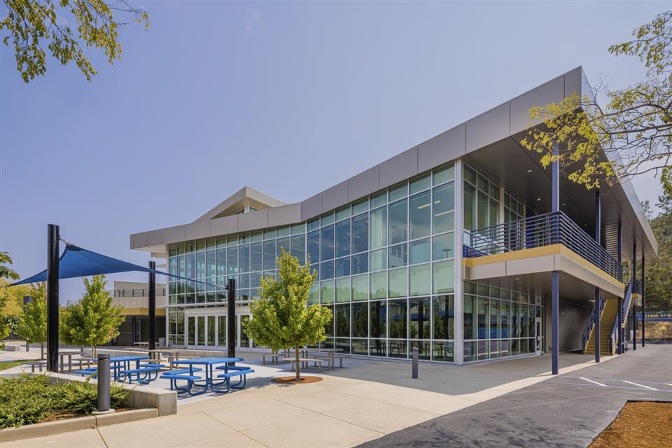 TLHS Student Commons